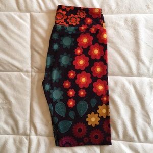 LulaRoe Boho Flower Spring leggings